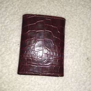 Roundtree & Yorke trifold leather wallet